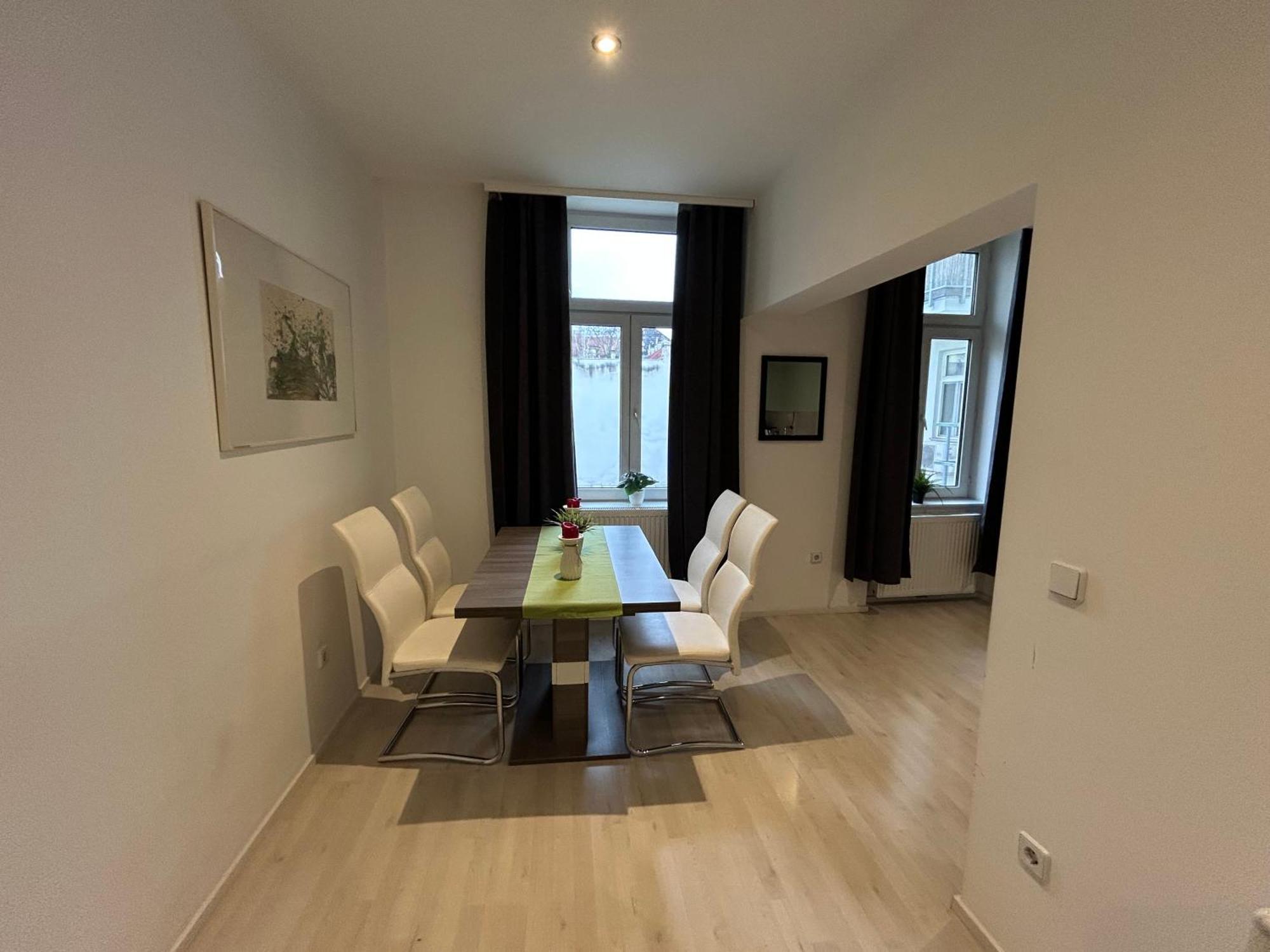 Schoene, Helle In Stadtnaehe Apartament