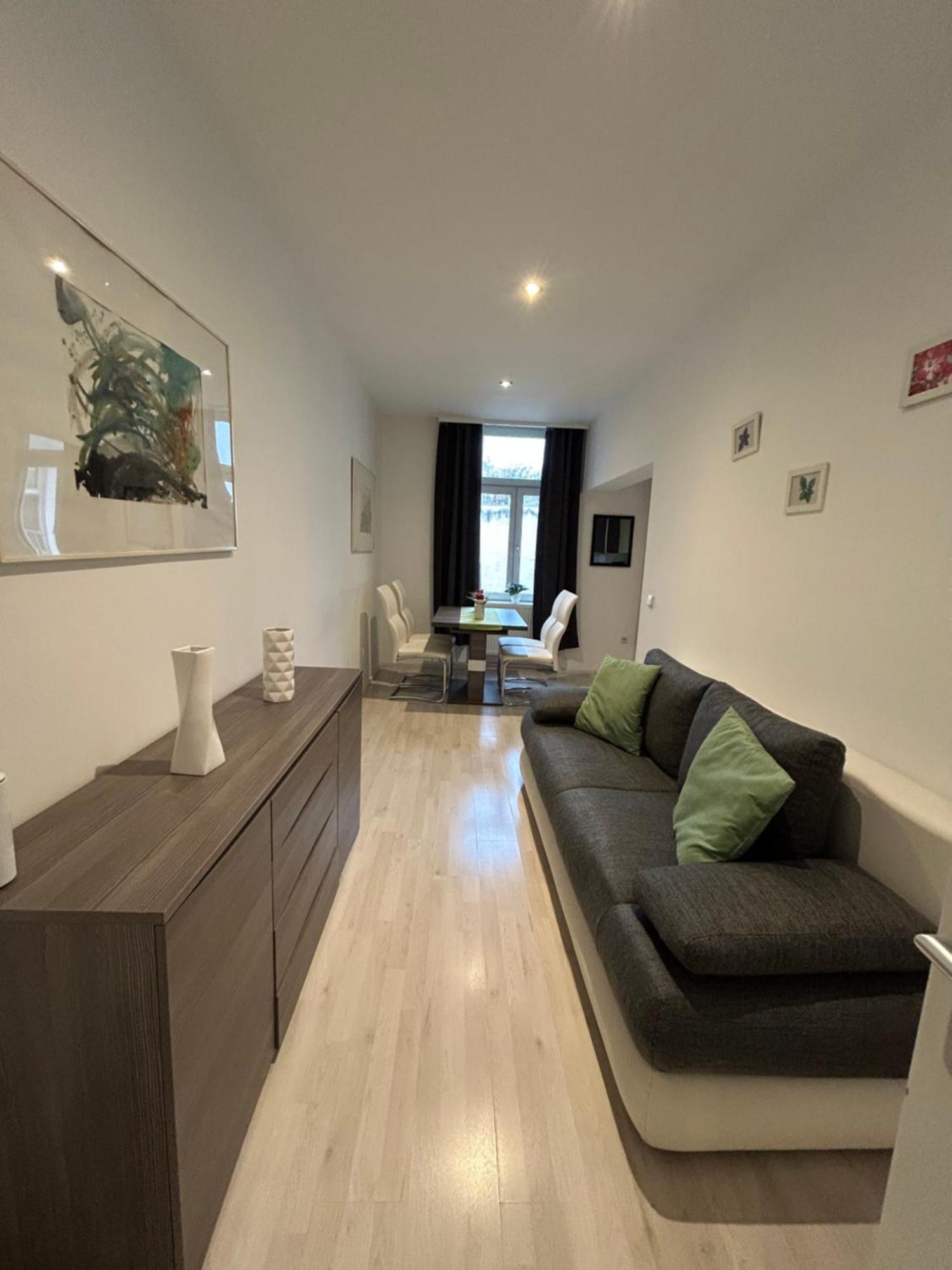 Schoene, Helle In Stadtnaehe Apartament